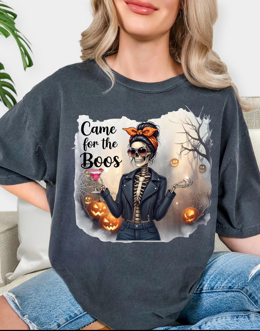 Halloween Skeleton Cocktail Comfort Colors T-Shirt: Spooky Sips