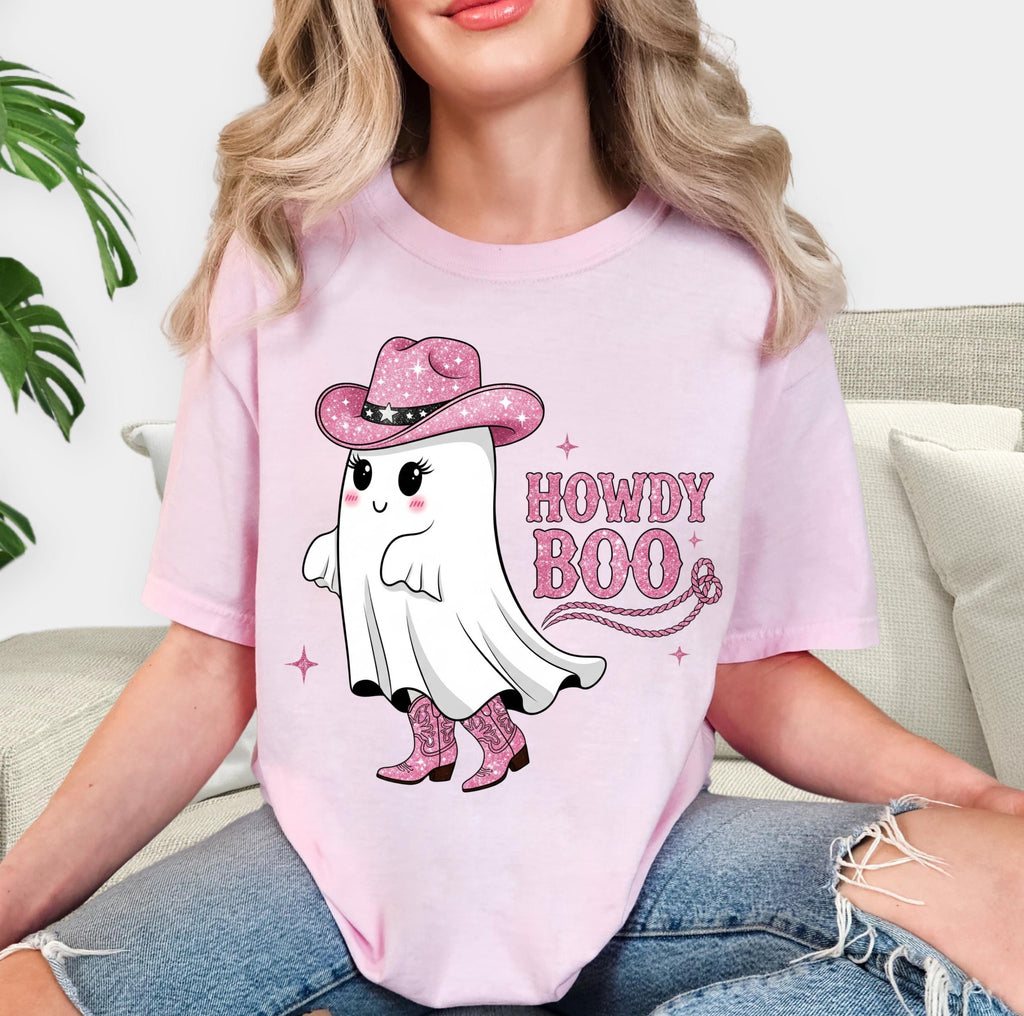 Howdy Boo Ghost T-Shirt: Cutesy Halloween Top