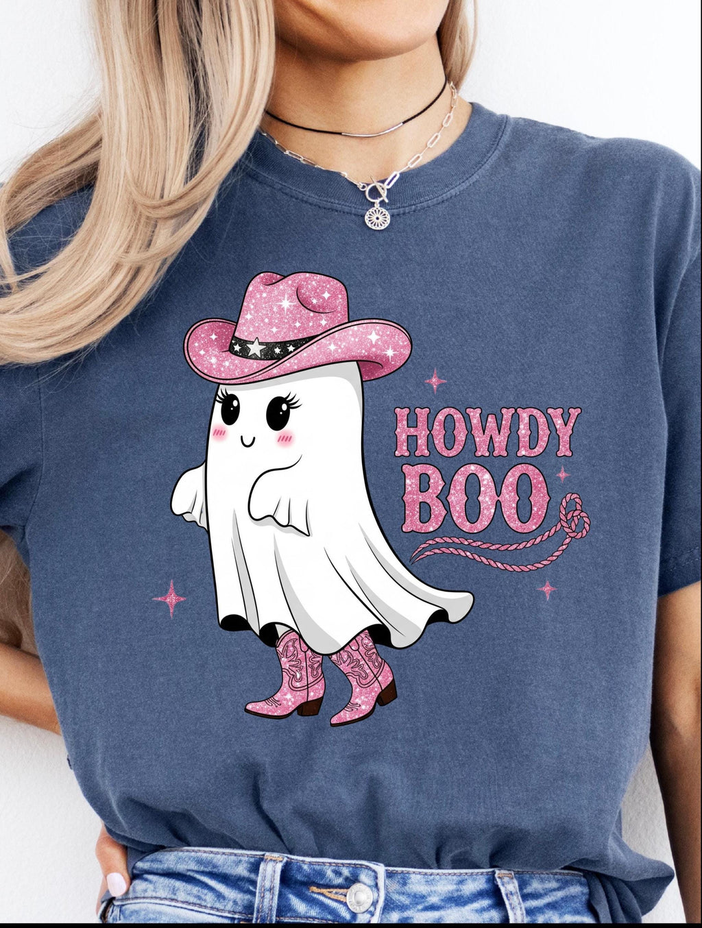Howdy Boo Ghost T-Shirt: Cutesy Halloween Top