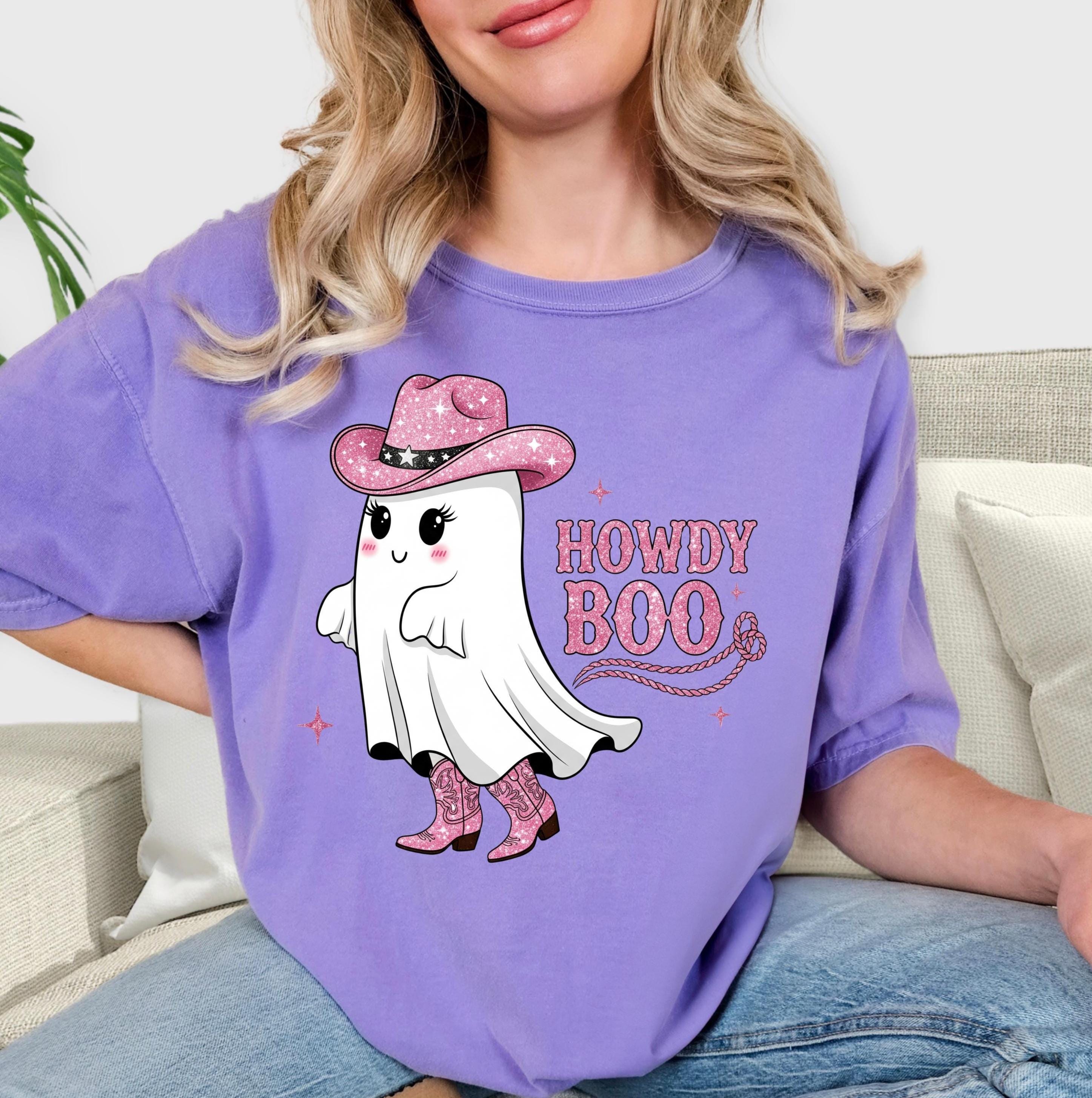 Howdy Boo Ghost T-Shirt: Cutesy Halloween Top