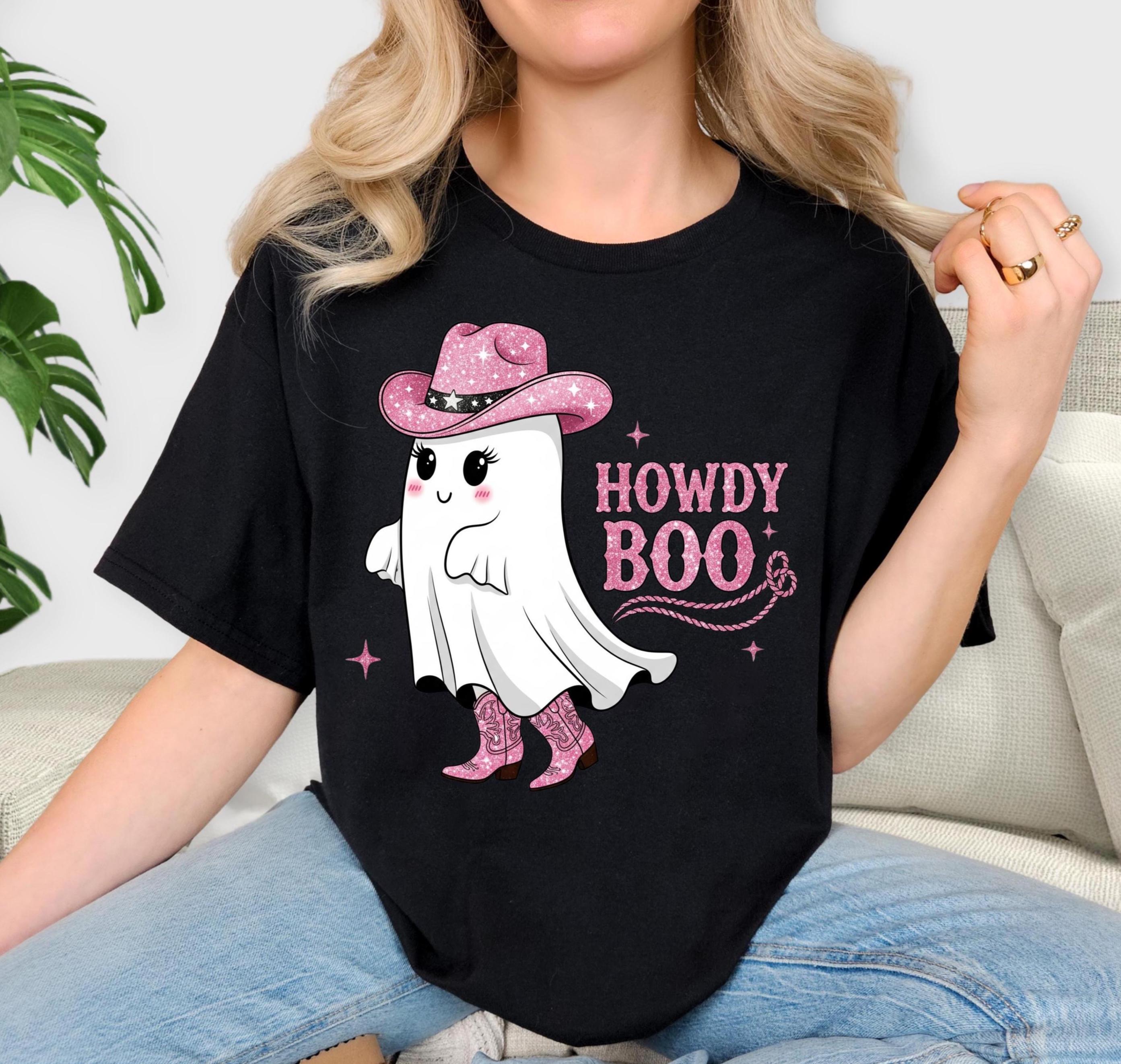 Howdy Boo Ghost T-Shirt: Cutesy Halloween Top