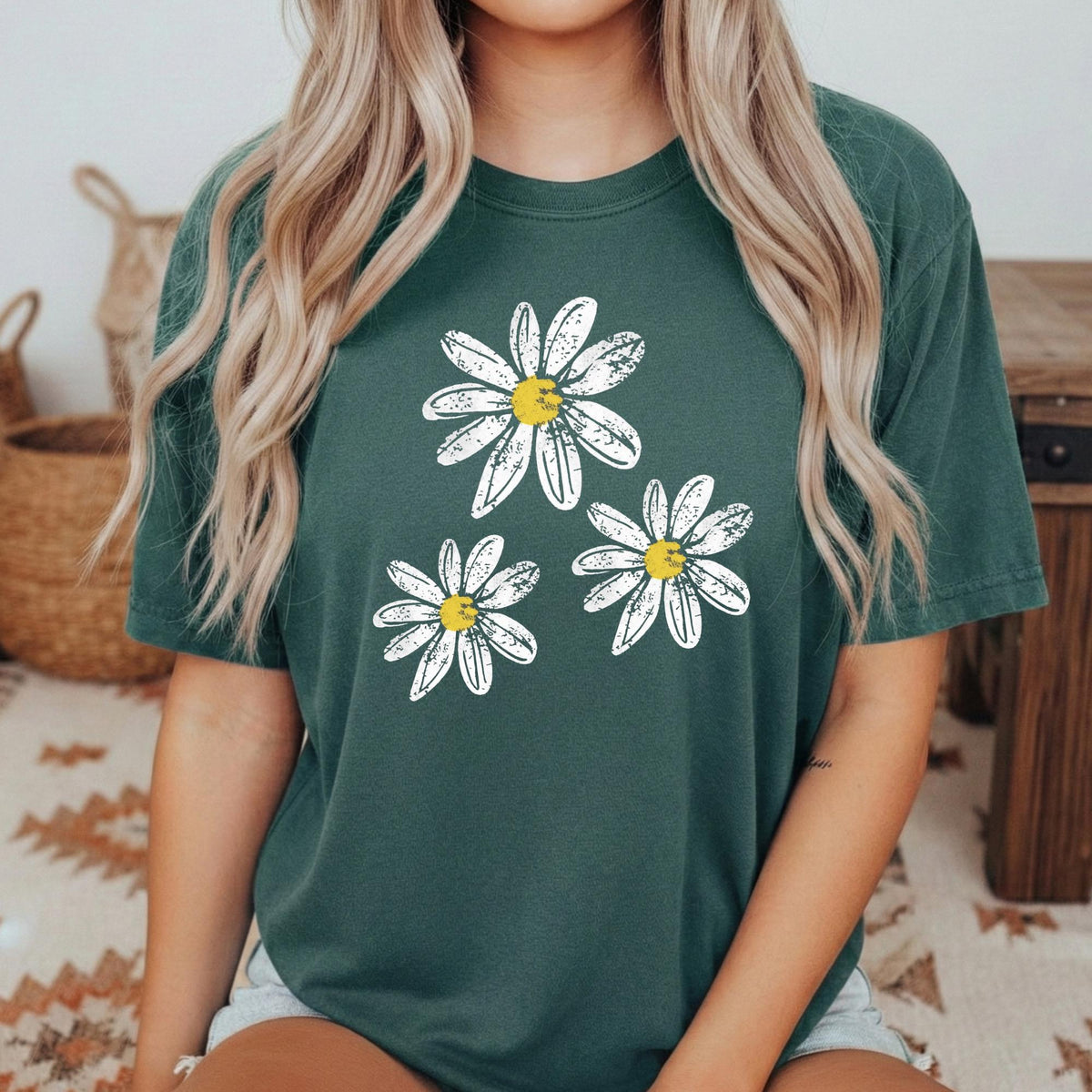 Trendy Distressed Daisy Tee: Relaxed Fit Boho Summer Shirt